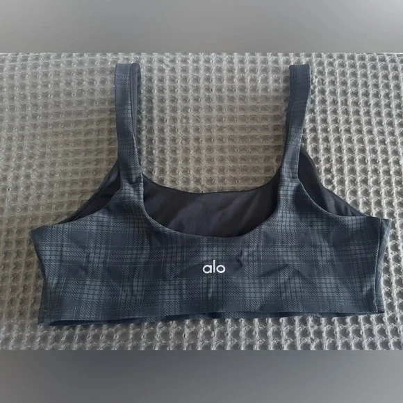 alo yoga gray plaid low impact sports bra (medium) - Picture 2 of 5